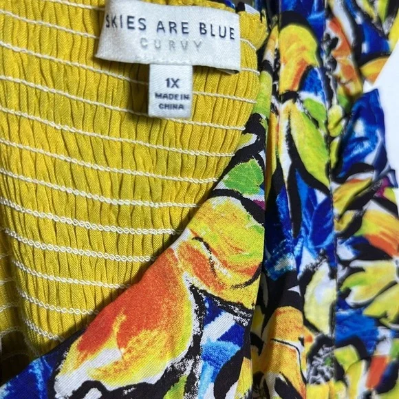 Skies are Blue Curvy, Size 1X floral Midi  dress, lined smoked Back ruffle trim - Picture 12 of 13